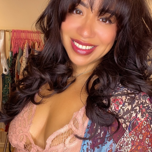 Meet your Posher, Gigi - Picture 5 of 7